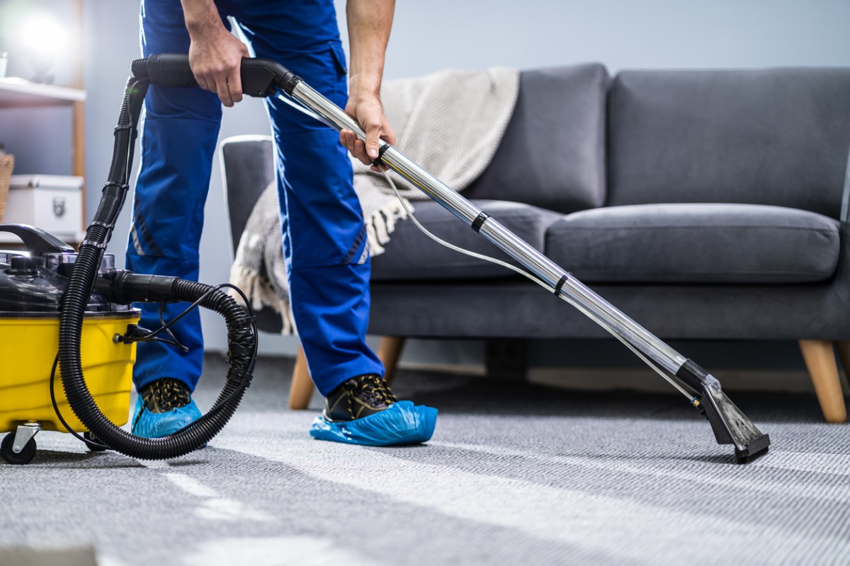 cleaning-carpet